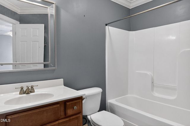 108 Shadow Oak Lane, Fayetteville, NC 28303