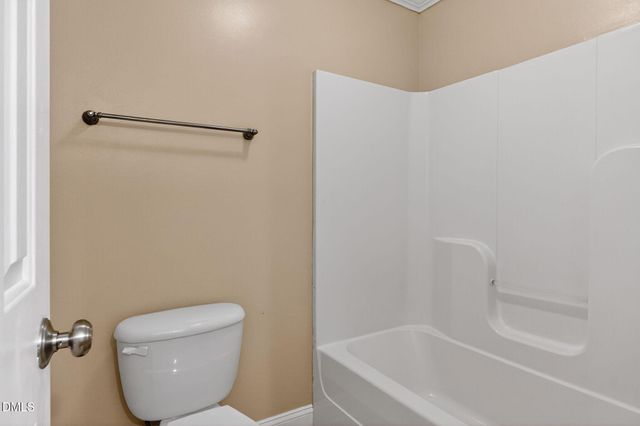 108 Shadow Oak Lane, Fayetteville, NC 28303