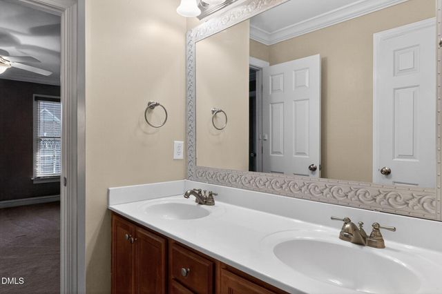 108 Shadow Oak Lane, Fayetteville, NC 28303