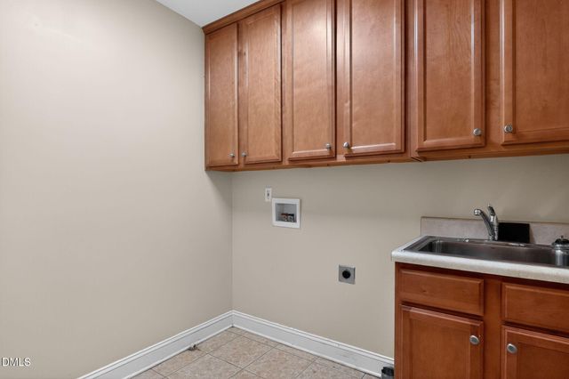108 Shadow Oak Lane, Fayetteville, NC 28303