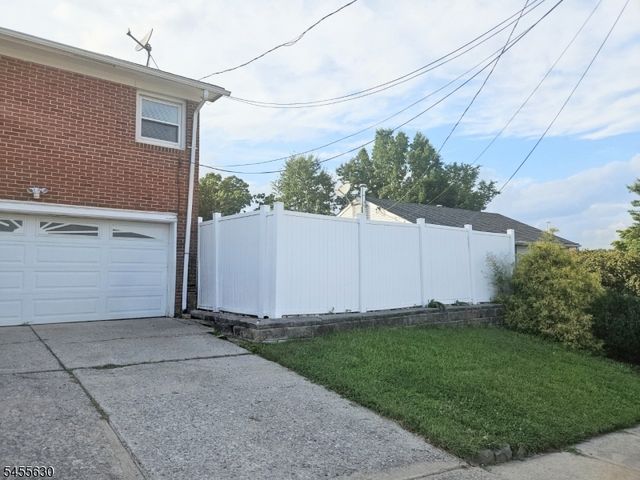 1 Snapper Ave, South River Boro, NJ 08882