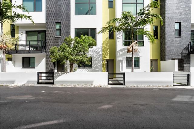 915 ARLINGTON AVENUE N, St Petersburg, FL 33705