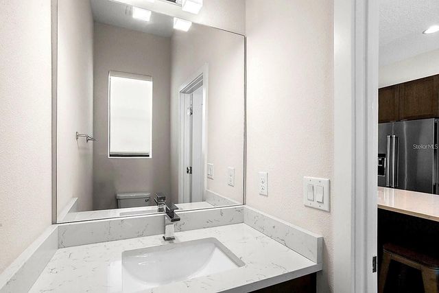 915 ARLINGTON AVENUE N, St Petersburg, FL 33705