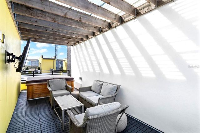 915 ARLINGTON AVENUE N, St Petersburg, FL 33705