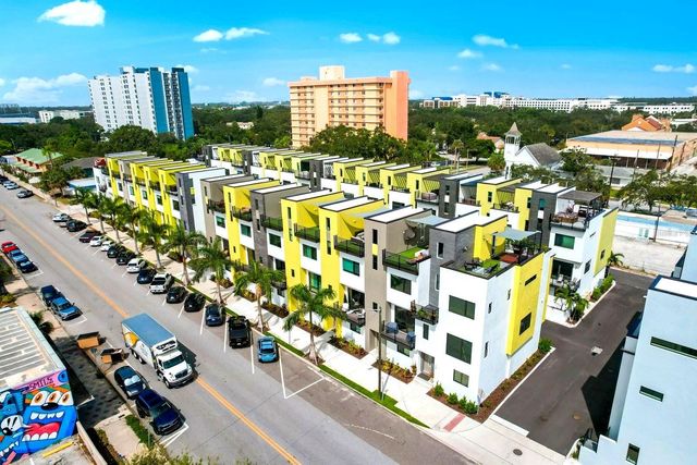 915 ARLINGTON AVENUE N, St Petersburg, FL 33705