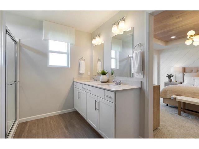 17968 Genoa Drive, Lakeville, MN 55044