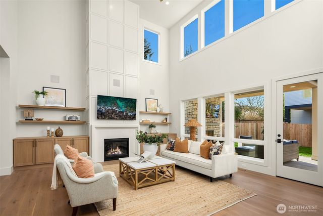 3829 142nd Place SE, Bellevue, WA 98006