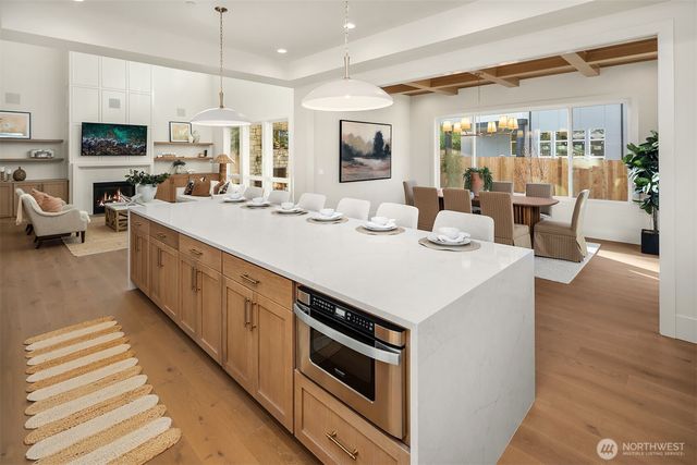 3829 142nd Place SE, Bellevue, WA 98006