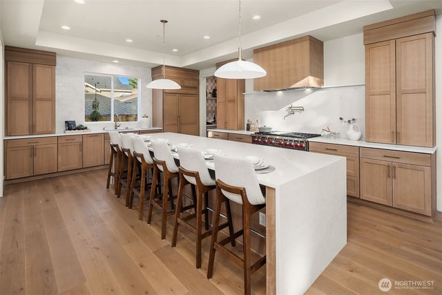 3829 142nd Place SE, Bellevue, WA 98006