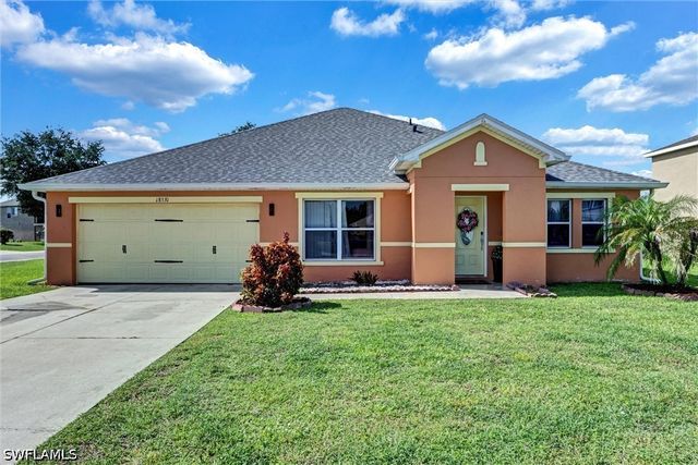 18330 Beauty Berry CT, Lehigh Acres, FL 33972
