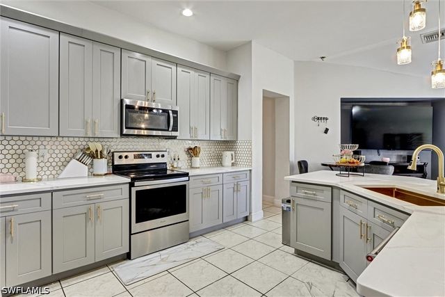 18330 Beauty Berry CT, Lehigh Acres, FL 33972