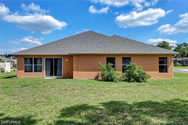 18330 Beauty Berry CT, Lehigh Acres, FL 33972