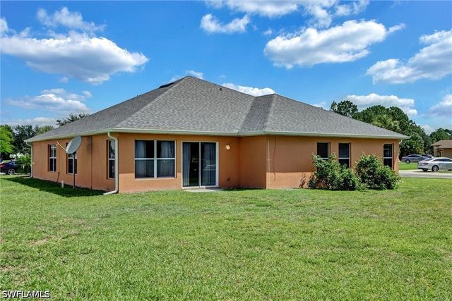 18330 Beauty Berry CT, Lehigh Acres, FL 33972