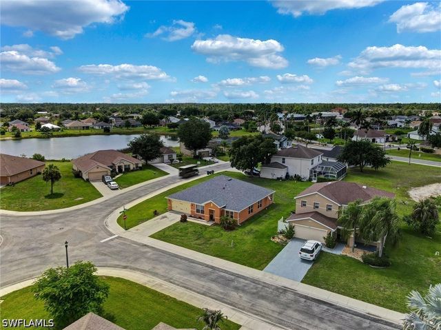 18330 Beauty Berry CT, Lehigh Acres, FL 33972