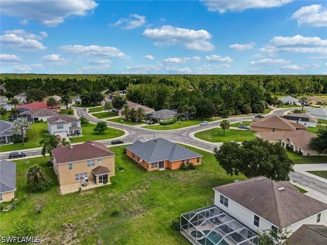 18330 Beauty Berry CT, Lehigh Acres, FL 33972