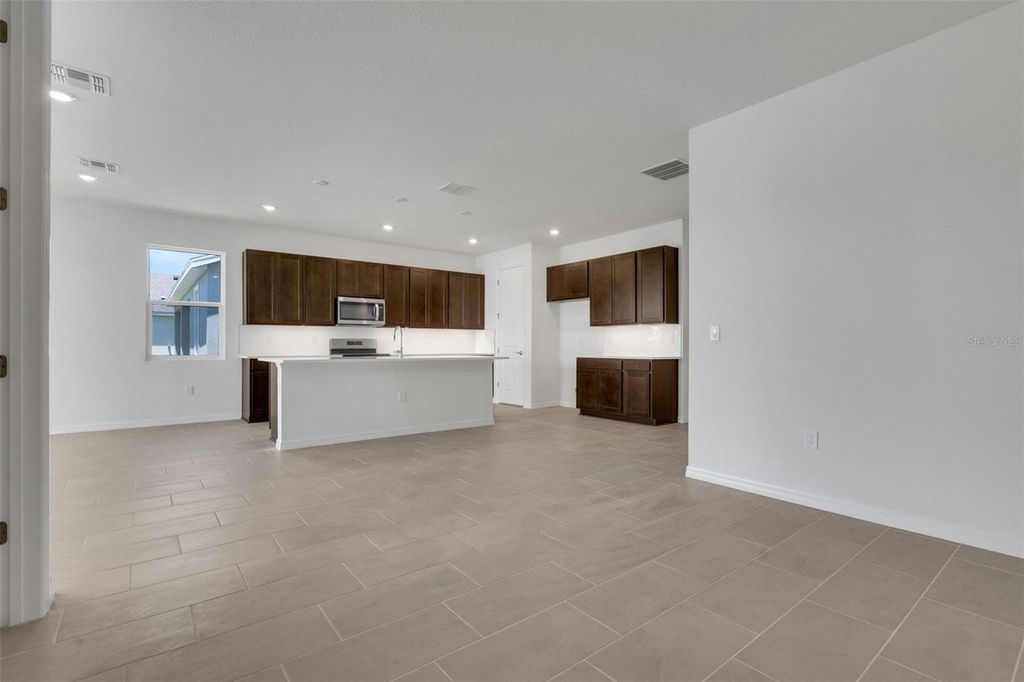 Image 13 of property listing at 17180 COTTONTAIL CIRCLE, Punta Gorda, FL 33982