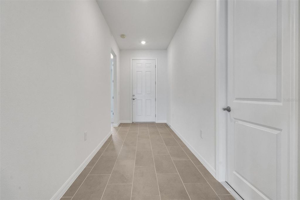 Image 5 of property listing at 17180 COTTONTAIL CIRCLE, Punta Gorda, FL 33982