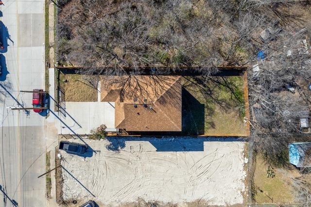 2211 E Ann Arbor Avenue, Dallas, TX 75216