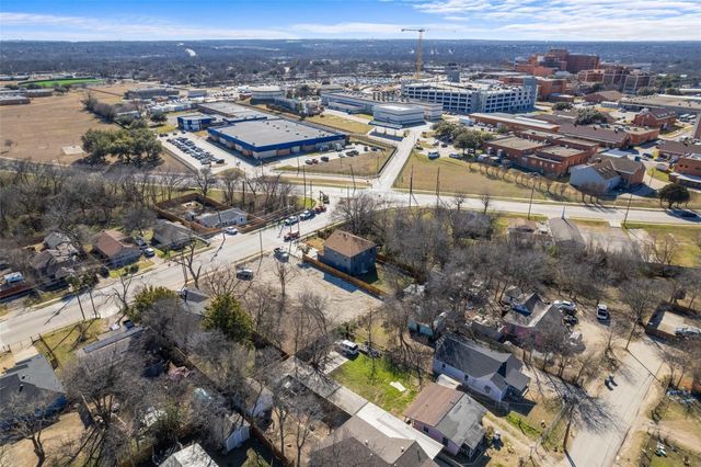 2211 E Ann Arbor Avenue, Dallas, TX 75216