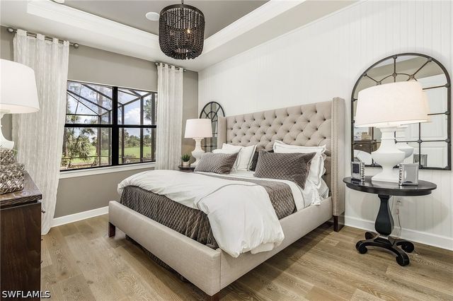 9248 Cormorant DR, Naples, FL 34120