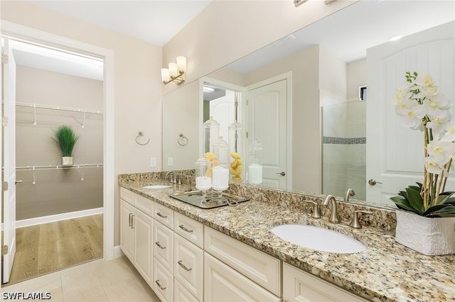 9248 Cormorant DR, Naples, FL 34120