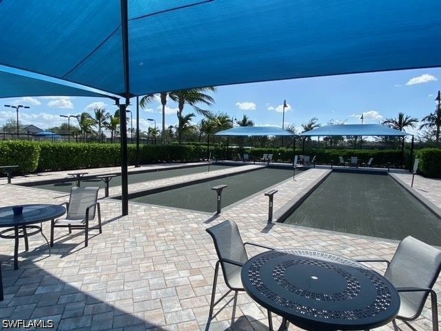 9248 Cormorant DR, Naples, FL 34120