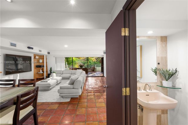 3520 Rockerman Road, Miami, FL 33133