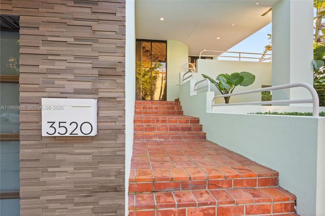 3520 Rockerman Road, Miami, FL 33133