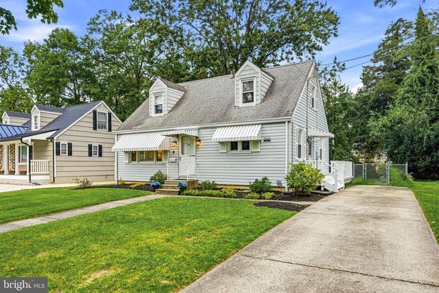 6 WHITMAN AVE, Cherry Hill, NJ 08002