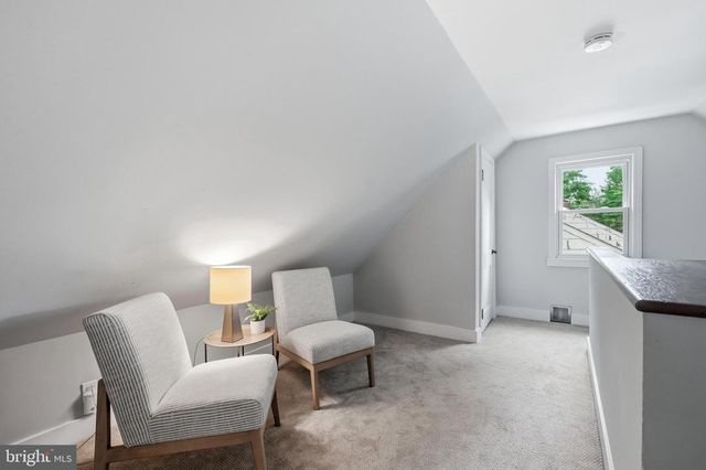 6 WHITMAN AVE, Cherry Hill, NJ 08002
