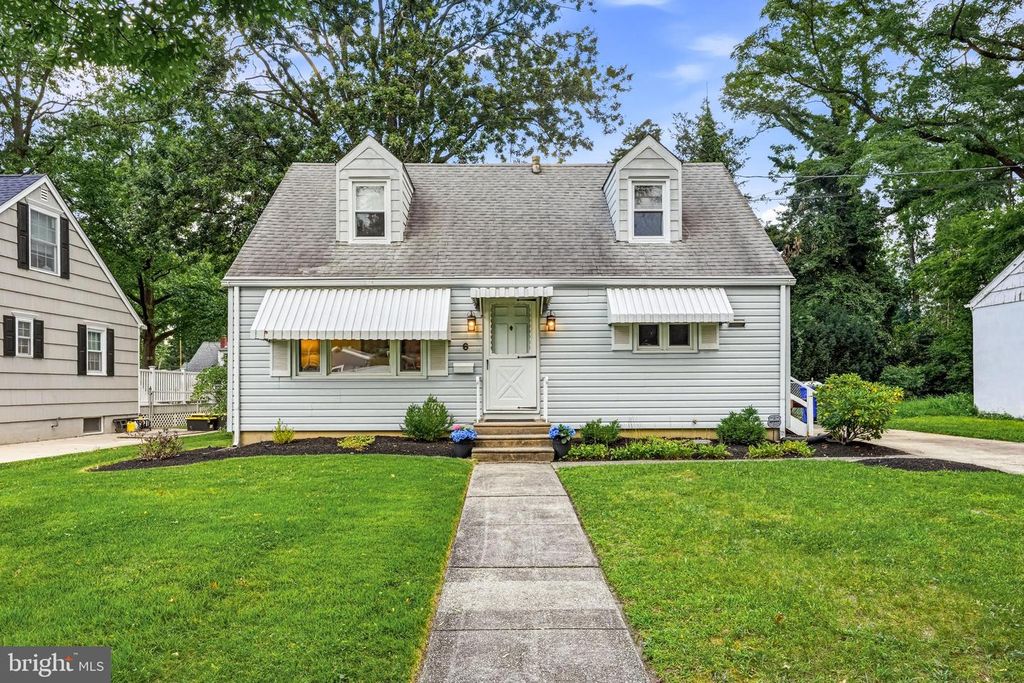 6 WHITMAN AVE, Cherry Hill, NJ 08002