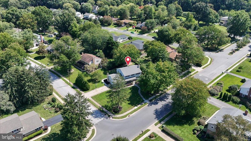 2405 KINGMAN DR, WILMINGTON, DE 19810 — photo 2