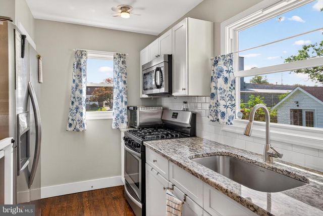 20 WASHINGTON AVE, Mount Ephraim, NJ 08059