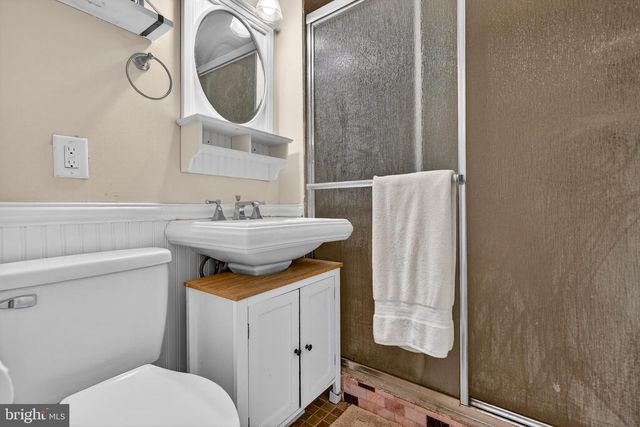 20 WASHINGTON AVE, Mount Ephraim, NJ 08059