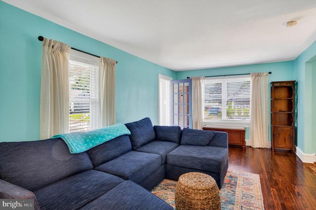 20 WASHINGTON AVE, Mount Ephraim, NJ 08059
