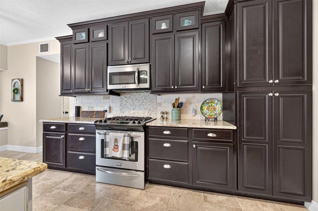 2907 Prairie Hill Court, Houston, TX 77059