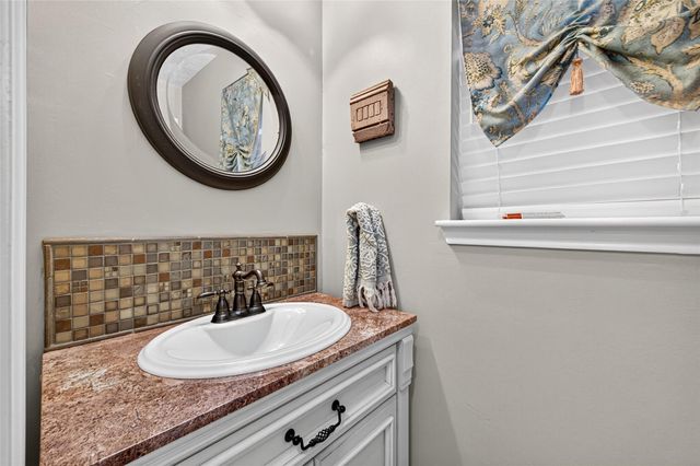 2907 Prairie Hill Court, Houston, TX 77059