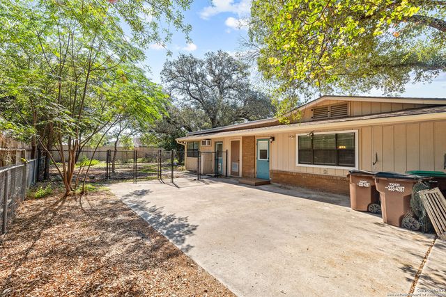 118 William Classen, San Antonio, TX 78232