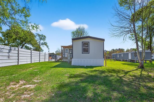 208 Yaupon Hbr, Onalaska, TX 77360
