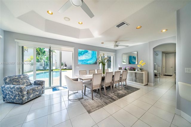 1547 Mariner Way, Hollywood, FL 33019