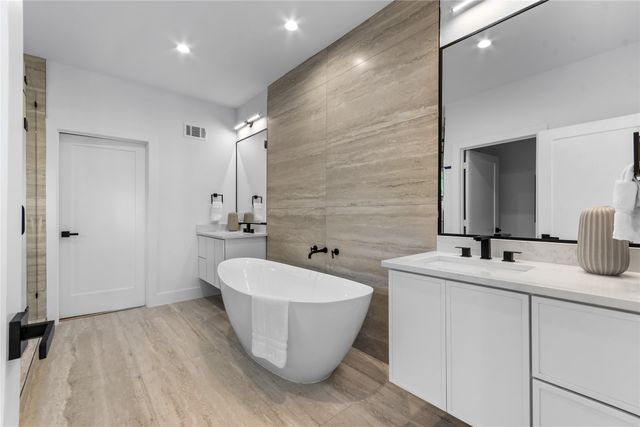 1505 Holly, Dallas, TX 75204