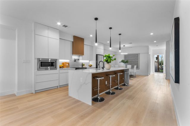 1505 Holly, Dallas, TX 75204