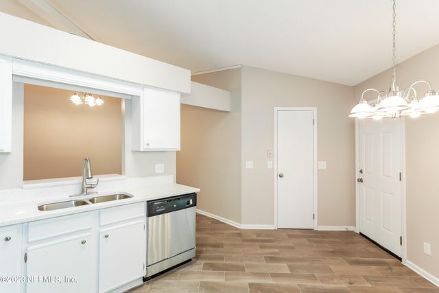6099 BLANK Drive, Jacksonville, FL 32244