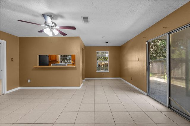 2716 2nd Avenue N, Texas City, TX 77590