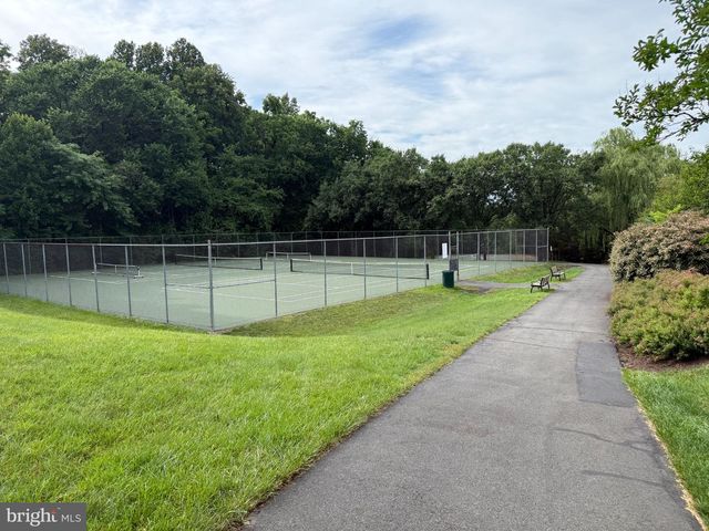 1453 POWELLS TAVERN PL, Herndon, VA 20170