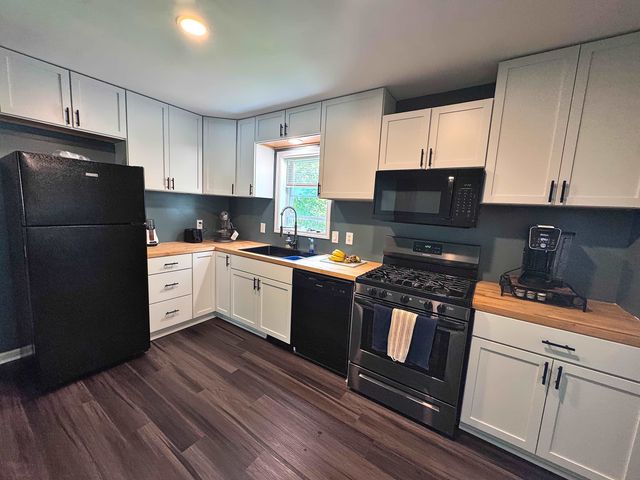 19 Royal Street, Bennington, VT 05257