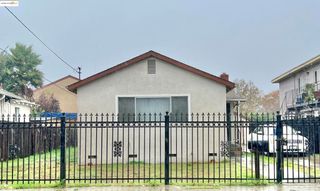 9719 Holly St, Oakland, CA 94603