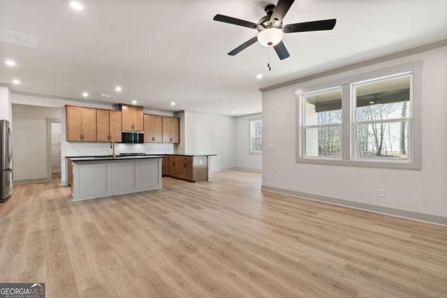 147 Henley Street 63, Canton, GA 30114