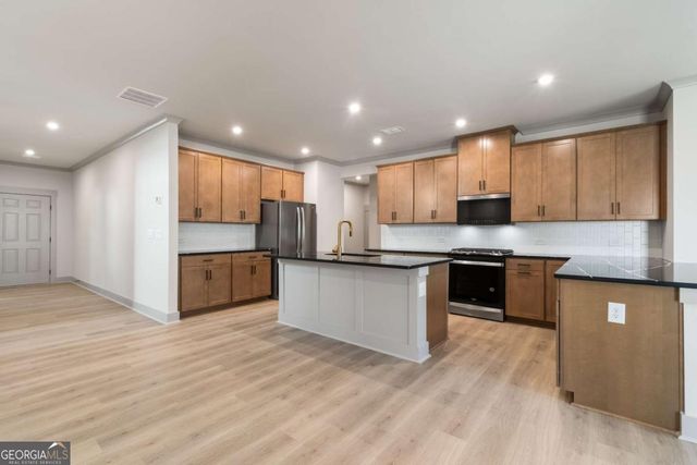 147 Henley Street 63, Canton, GA 30114