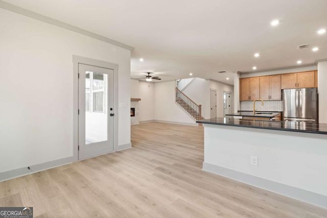 147 Henley Street 63, Canton, GA 30114